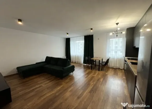 Apartament 2 camere, decomandat - zona Tractorul