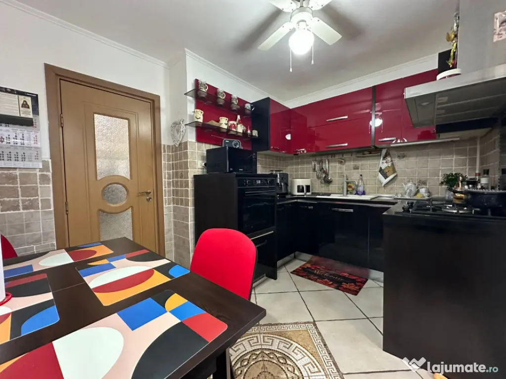 - Apartament 3 camere 72mp, ETAJ 1, Radu Negru.