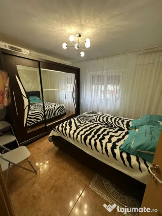 - Apartament 3 camere 72mp, ETAJ 1, Radu Negru.