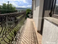 Apartament 3 camere, 60 mp, mobilat si utilat, loc de parcar 
