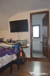 Apartament trei camere in vila situat in Busteni