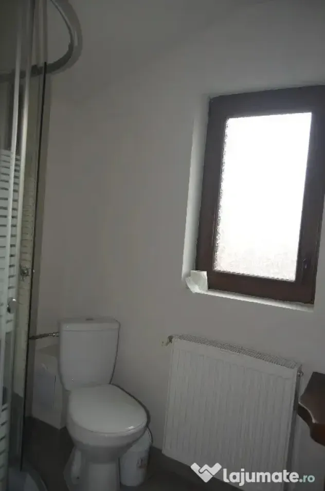 Apartament trei camere in vila situat in Busteni - Busteni (Prahova)