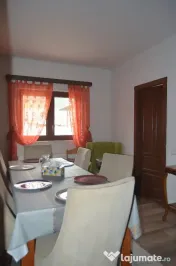 Apartament trei camere in vila situat in Busteni