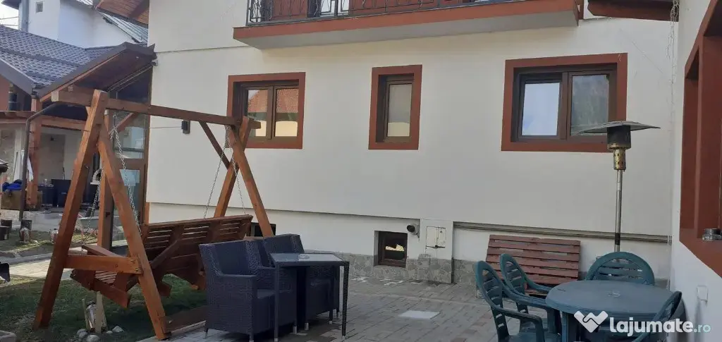 Apartament trei camere in vila situat in Busteni - Busteni (Prahova)