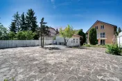 De vânzare proprietate mare S+P+1+M, comision 0%
