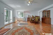 De vânzare proprietate mare S+P+1+M, comision 0% 