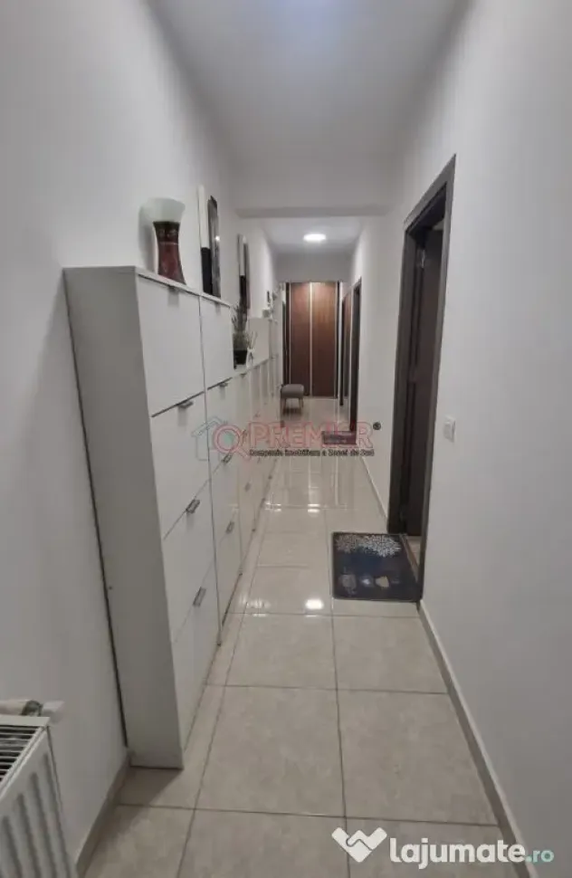 Piata Resita - apartament modern 3 camere