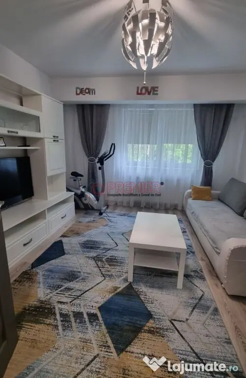 Piata Resita - apartament modern 3 camere