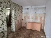Casă pe parter cu potențial magazie, beci și curent trifa 