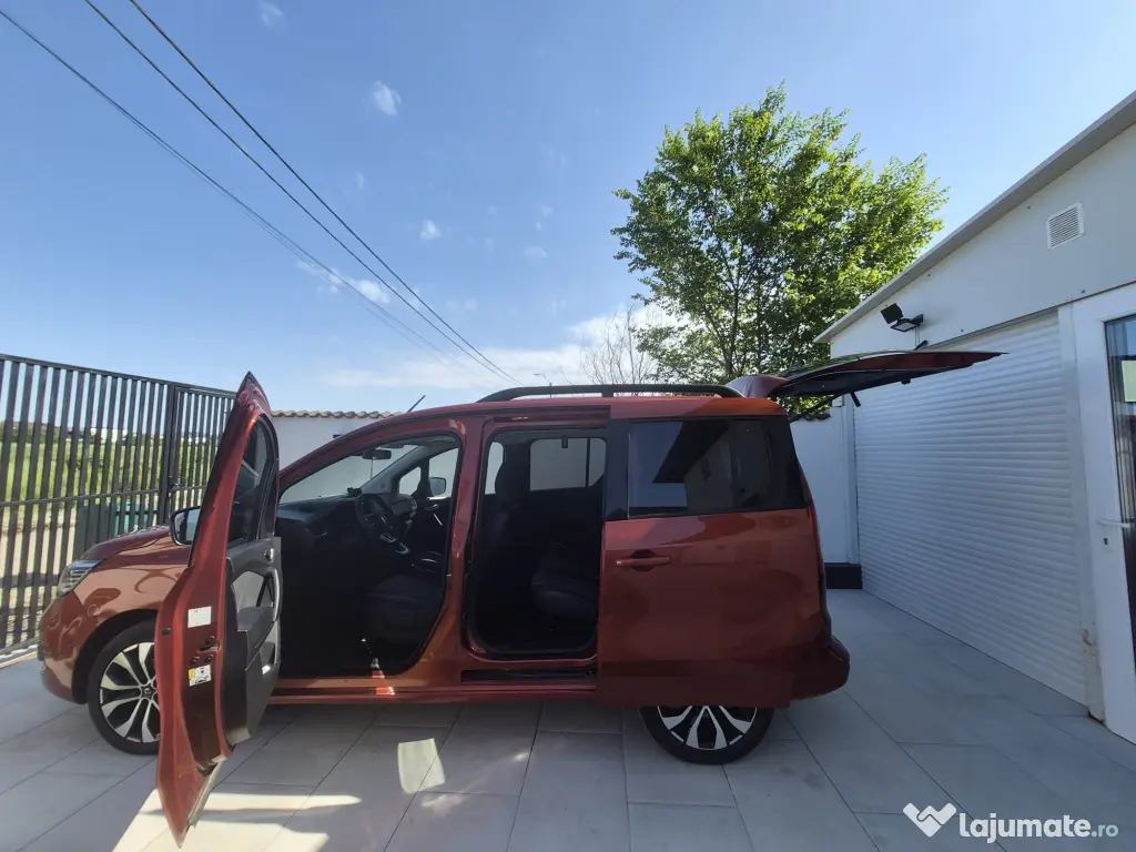 Renault Kangoo Model Nou (2021) - Benzină - Mașină de Familie