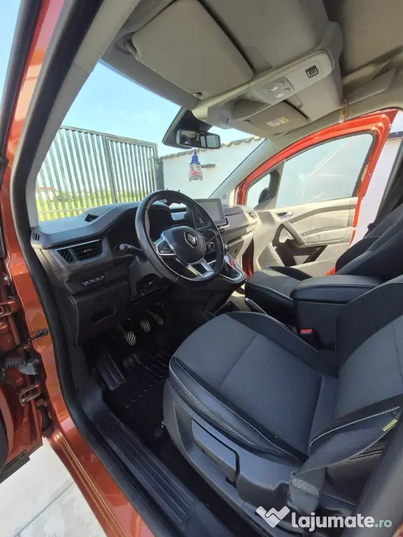 Renault Kangoo Model Nou (2021) - Benzină - Mașină de Familie