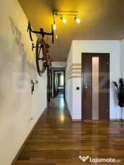 Apartament 3 camere, 77 mp, 2 băi, etaj 1, parcare, Sub Cet 