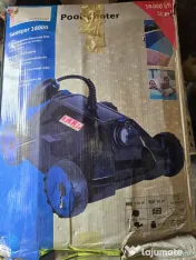 Robot pentru piscina 