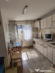 Apartament 2 camere, etaj 4, Zamca 