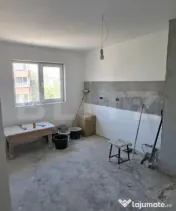 Apartament cu 3 camere, 73 mp, finisat, zona Micro 11