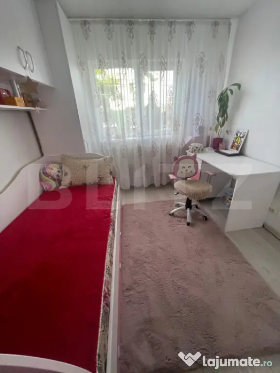 Apartament 3 camere, decomandat, 63.10 mp, la cheie, zona Bl