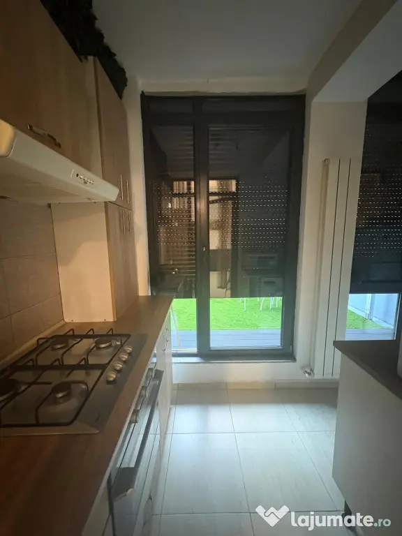 Studio 2 cam cu terasă, 54 mp, Unirii, Decebal, central, centrală proprie