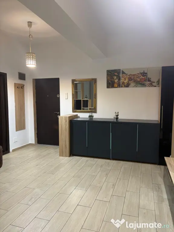 Studio 2 cam cu terasă, 54 mp, Unirii, Decebal, central, centrală proprie