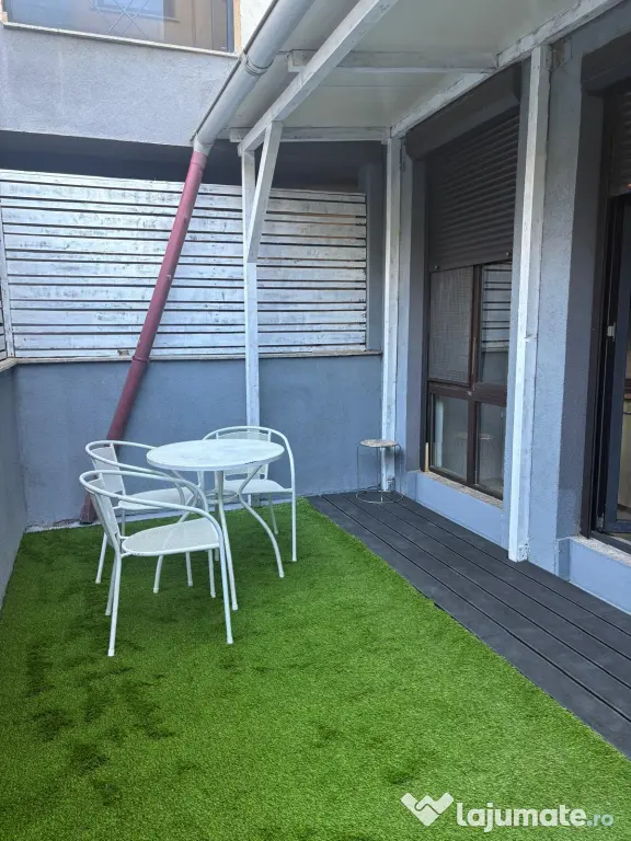 Studio 2 cam cu terasă, 54 mp, Unirii, Decebal, central, centrală proprie