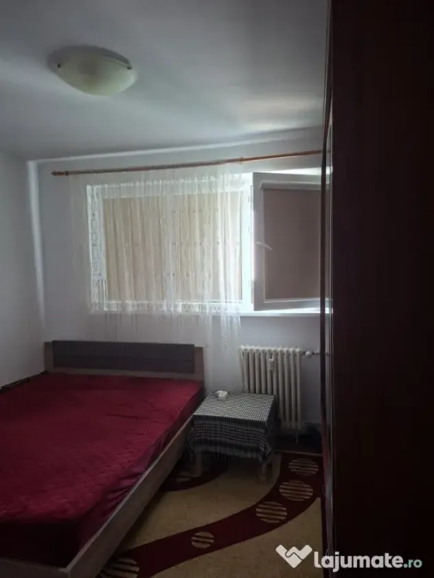 Apartament 3 camere Pantelimon zona liceu Lucian Blaga