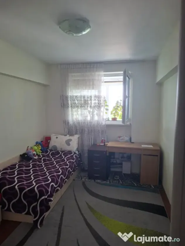 Apartament 3 camere Pantelimon zona liceu Lucian Blaga