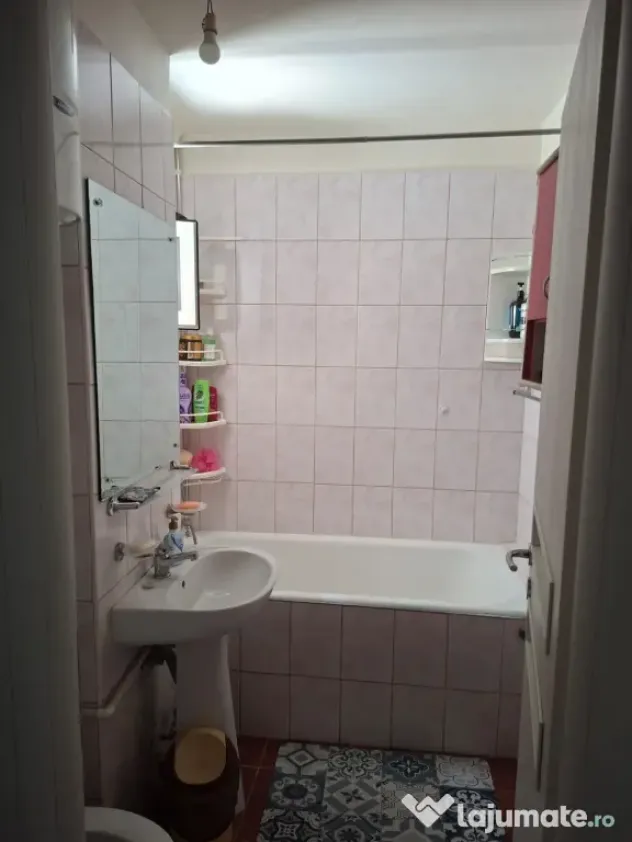 Apartament 3 camere Pantelimon zona liceu Lucian Blaga