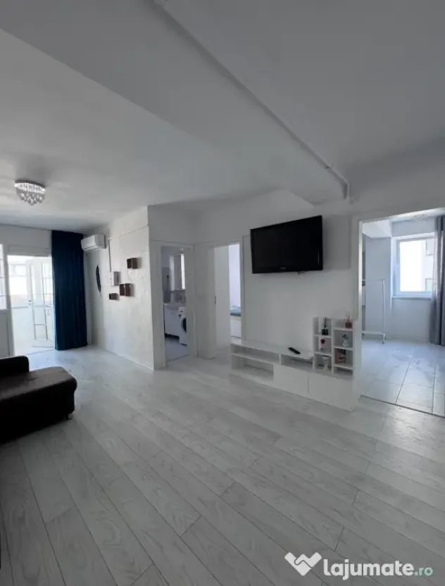 Vand apartament 2 camere str. Pepinierii
