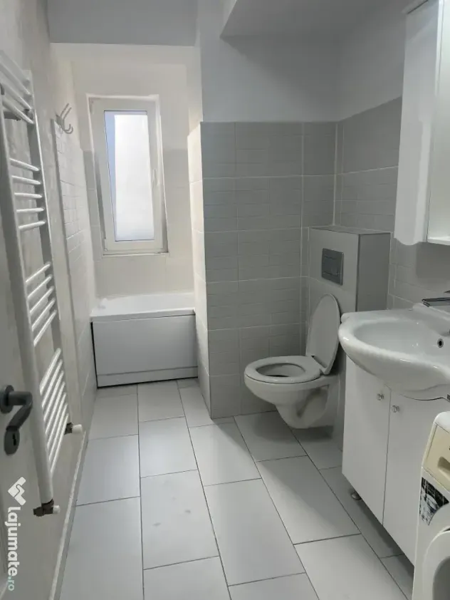 Vand apartament 2 camere str. Pepinierii