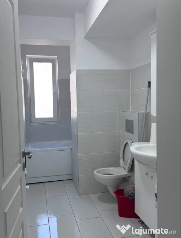Vand apartament 2 camere str. Pepinierii