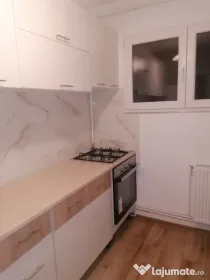 Proprietar Închiriez apartament 2 camere decomandate zona Scriitorilor