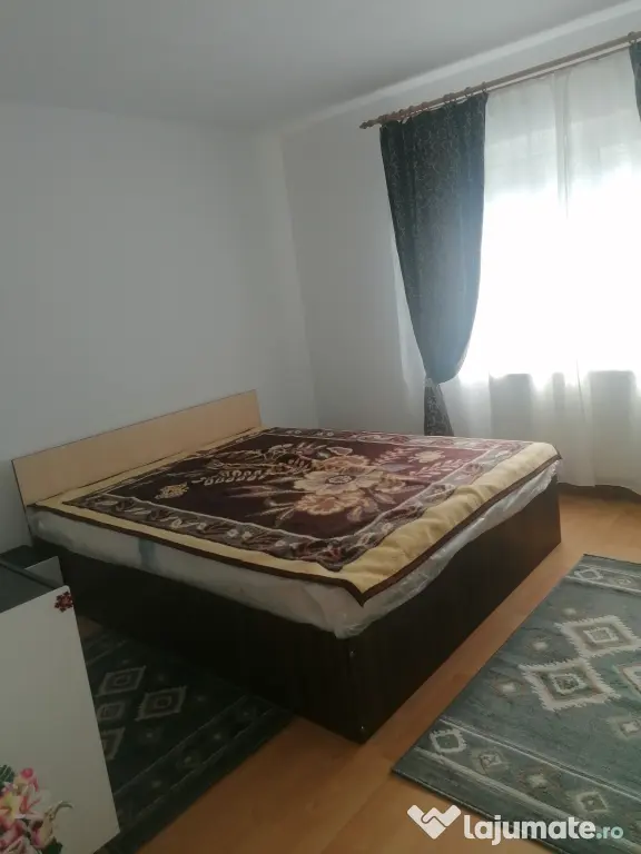 Proprietar Închiriez ap 2 camere decomandate zona Scriitorilor
