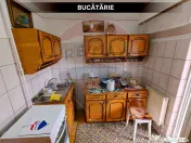 Apartament de vanzare la etaj intermediar intre scoli si ... 