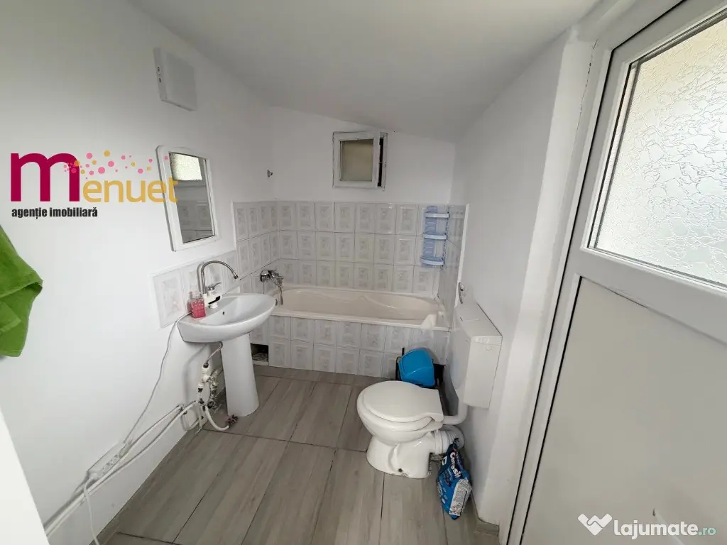 Casa renovata , zona Alexandru cel Bun