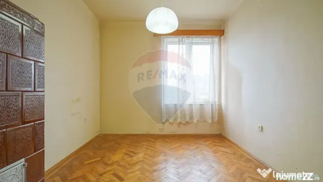 Apartament cu potențial investițional pe Dealul Cetăț...