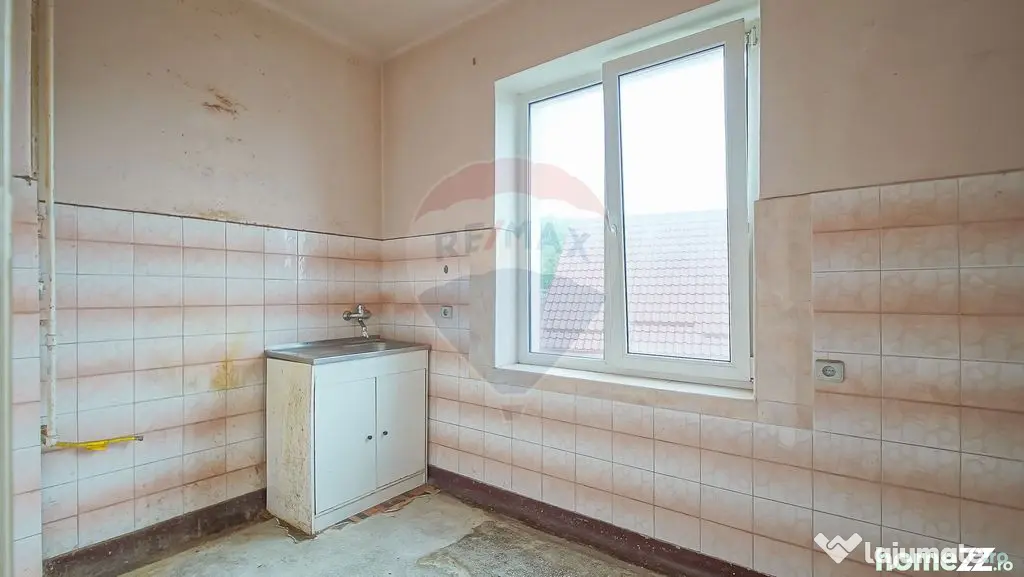 Apartament cu potențial investițional pe Dealul Cetăț...