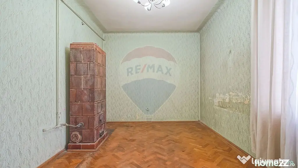 Apartament cu potențial investițional pe Dealul Cetăț...