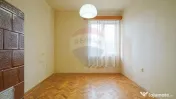 Apartament cu potențial investițional pe Dealul Cetăț... 