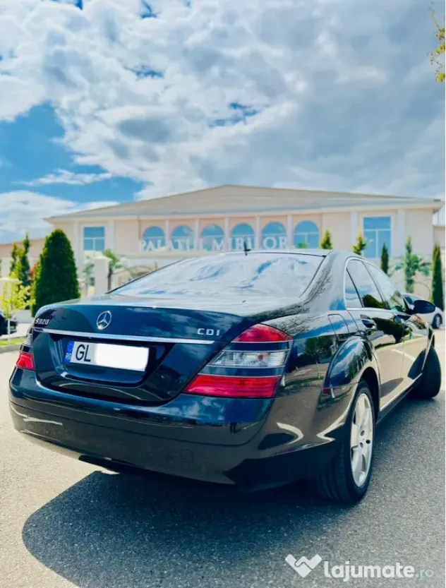 Vând Mercedes-Benz S class