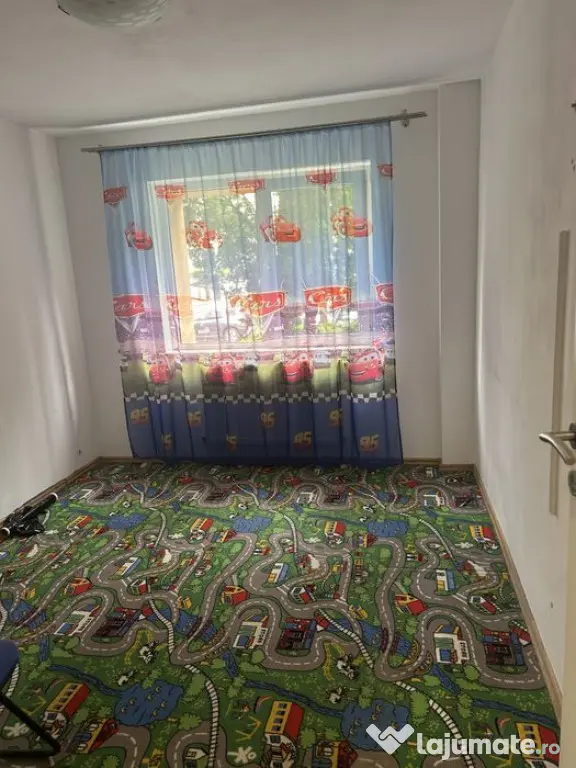 Apartament 3 camere Astra-Lidl,decomandat,2 gr.sanitare,1270