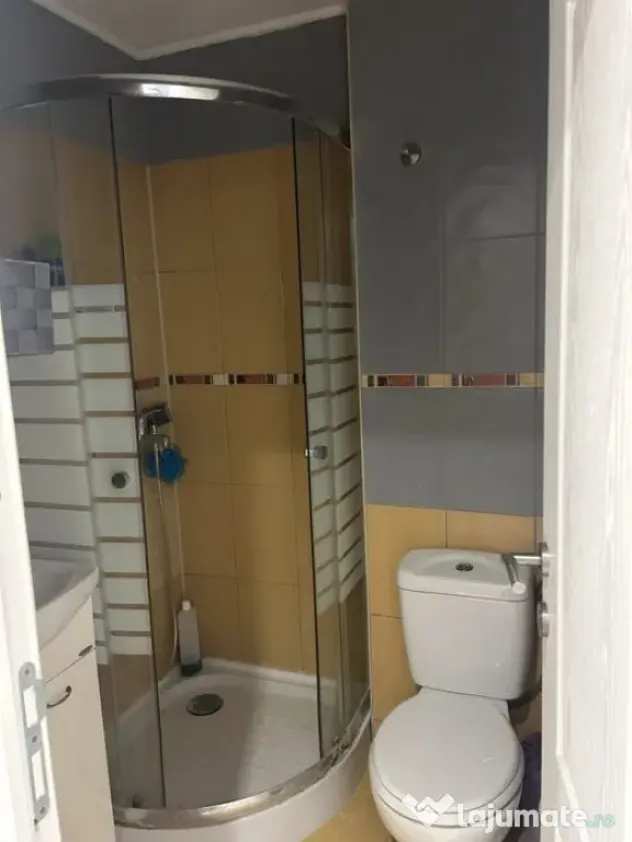 Apartament 3 camere Astra-Lidl,decomandat,2 gr.sanitare,1270