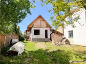 Casa cu potential, acces la din 2 strazi, 512 mp teren, 