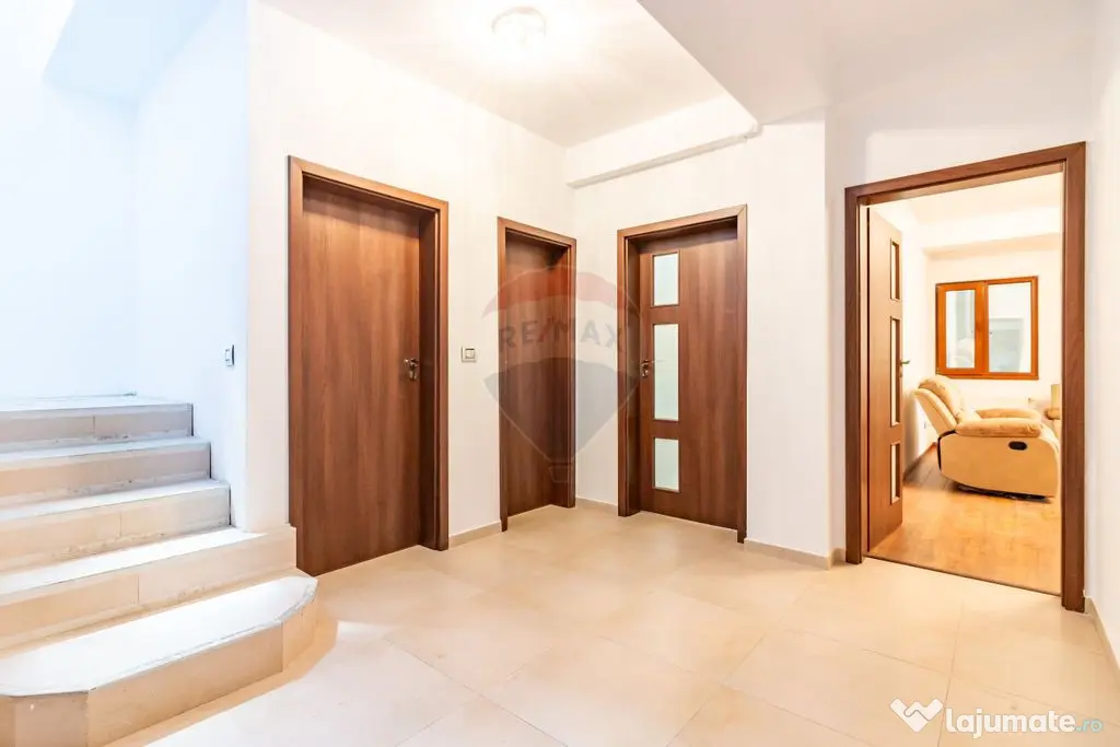 Apartament de vanzare cu 4 camere în Bucurestii Noi, met...