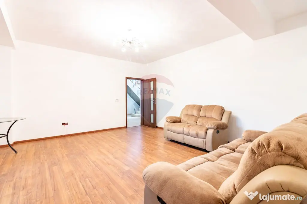 Apartament de vanzare cu 4 camere în Bucurestii Noi, met...