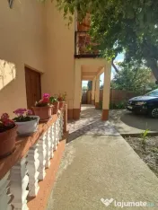 Casă P+1, compusă din 2 apartamente (intabulate separat) teren 1216 mp 