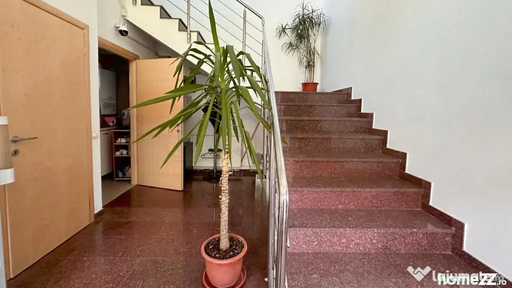 Imobil de 11 camere l Splaiul Unirii - Bucuresti (Bucuresti-Ilfov)