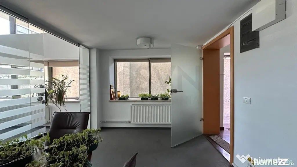 Imobil de 11 camere l Splaiul Unirii - Bucuresti (Bucuresti-Ilfov)