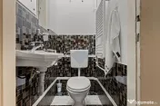 Apartament cu 3 camere zona Boul Roșu 