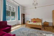 Apartament cu 3 camere zona Boul Roșu 