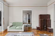 Apartament cu 3 camere zona Boul Roșu 
