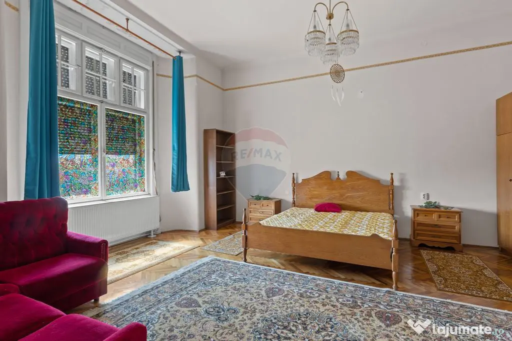 Apartament cu 3 camere zona Boul Roșu